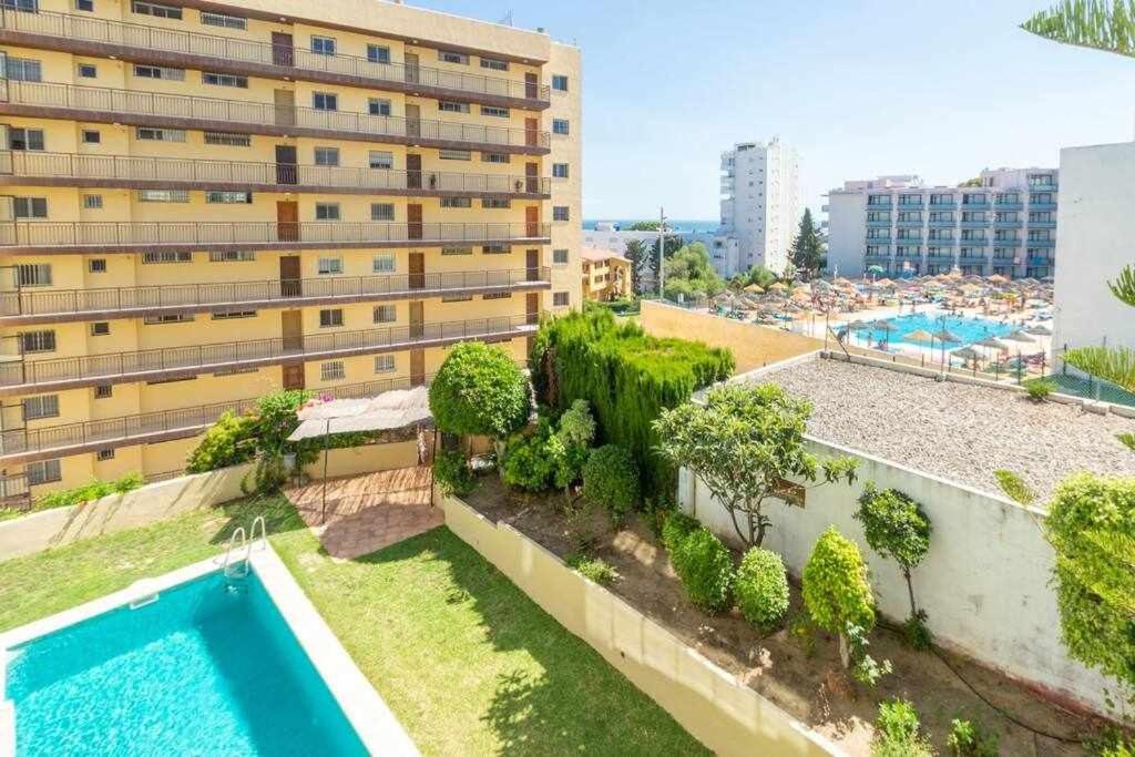 Santa Marta Al Lado De Los Servicios Y De La Playa Benalmádena Esterno foto