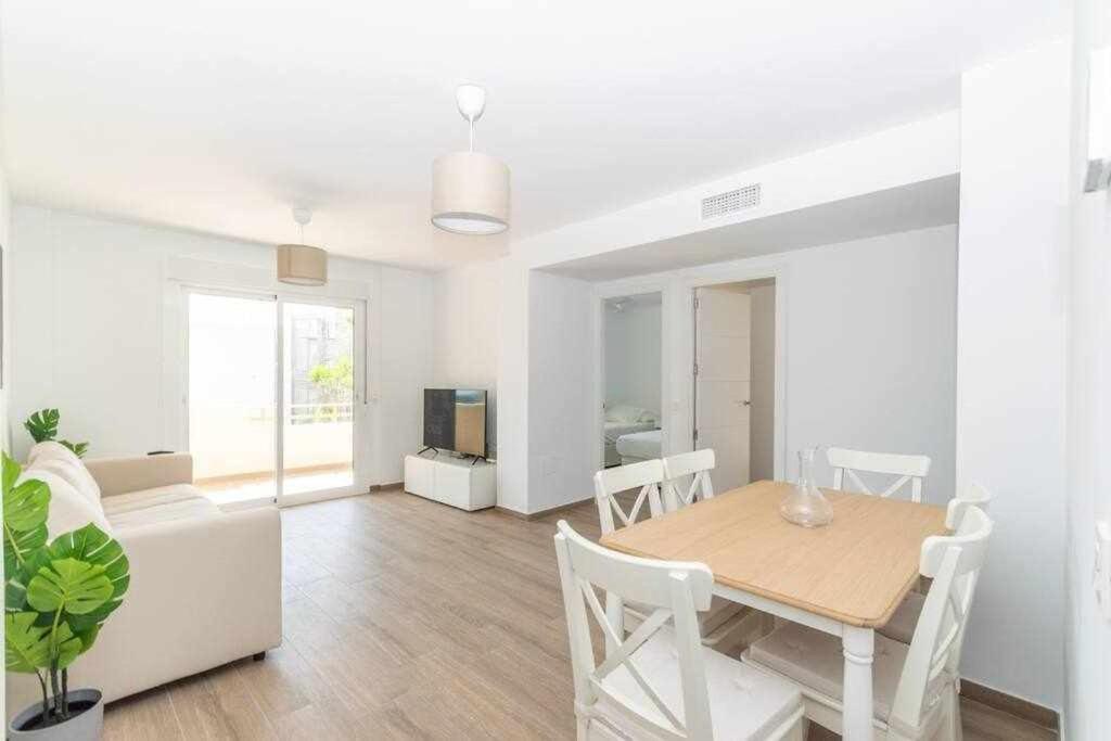 Santa Marta Al Lado De Los Servicios Y De La Playa Benalmádena Esterno foto