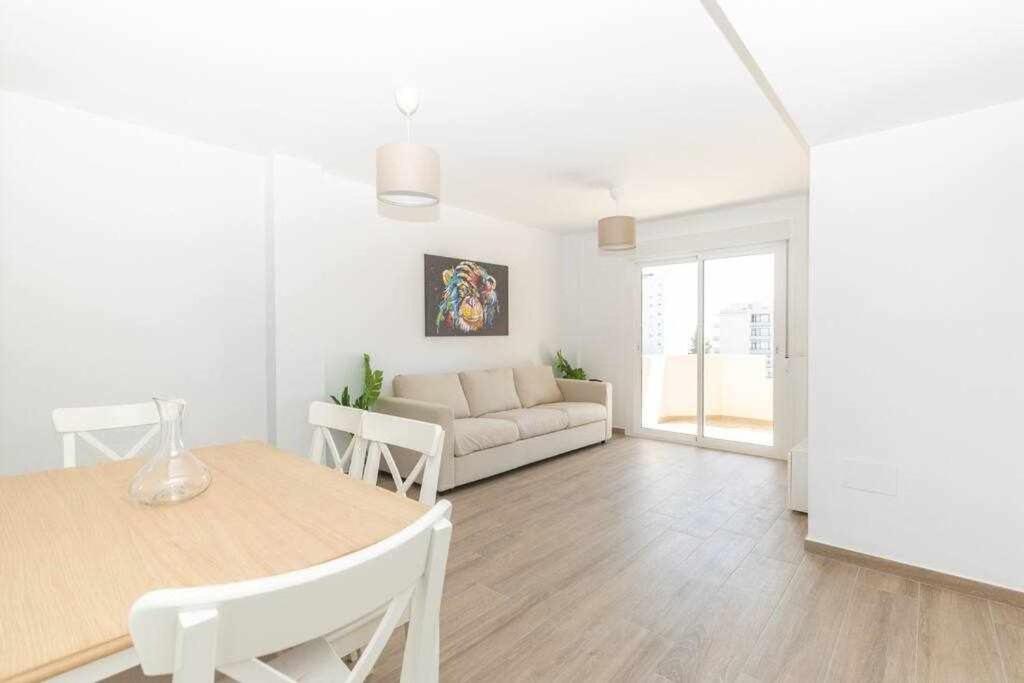 Santa Marta Al Lado De Los Servicios Y De La Playa Benalmádena Esterno foto