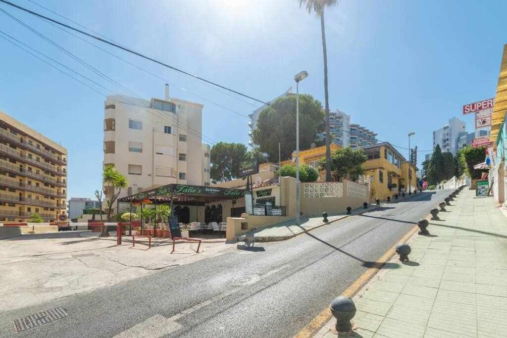 Santa Marta Al Lado De Los Servicios Y De La Playa Benalmádena Esterno foto